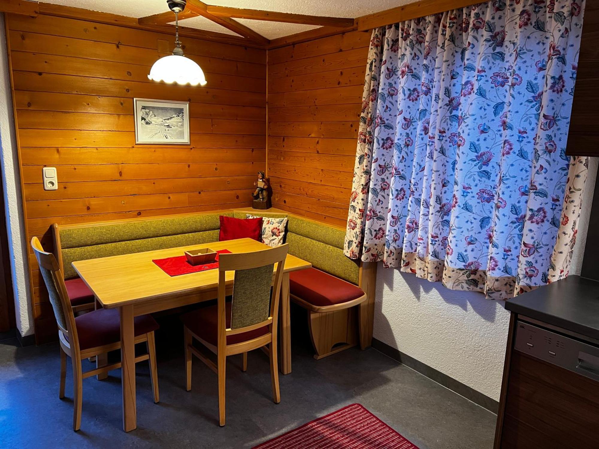 Haus Steissbach Apartment St. Anton am Arlberg Exterior foto